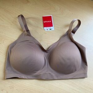 SPANX // seamless bra